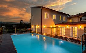 Petit Hotel